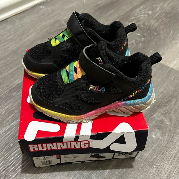 Toddler size 7 sneakers - Picture 1 of 7